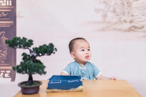 吕梁怀孕多久会小腹隆起